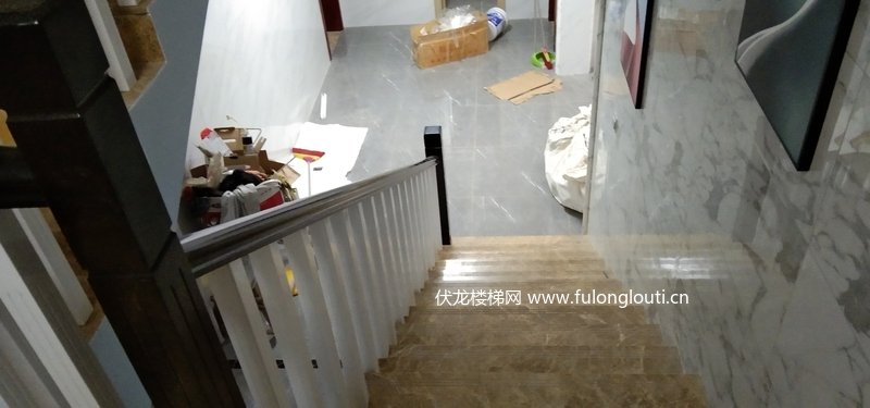 欧式雕花小柱实木扶手款式效果参考 9