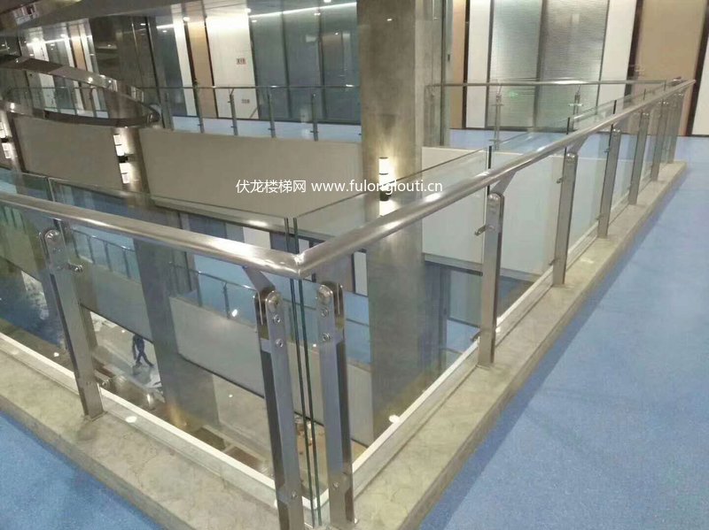 玻璃楼梯扶手款式效果参考 16