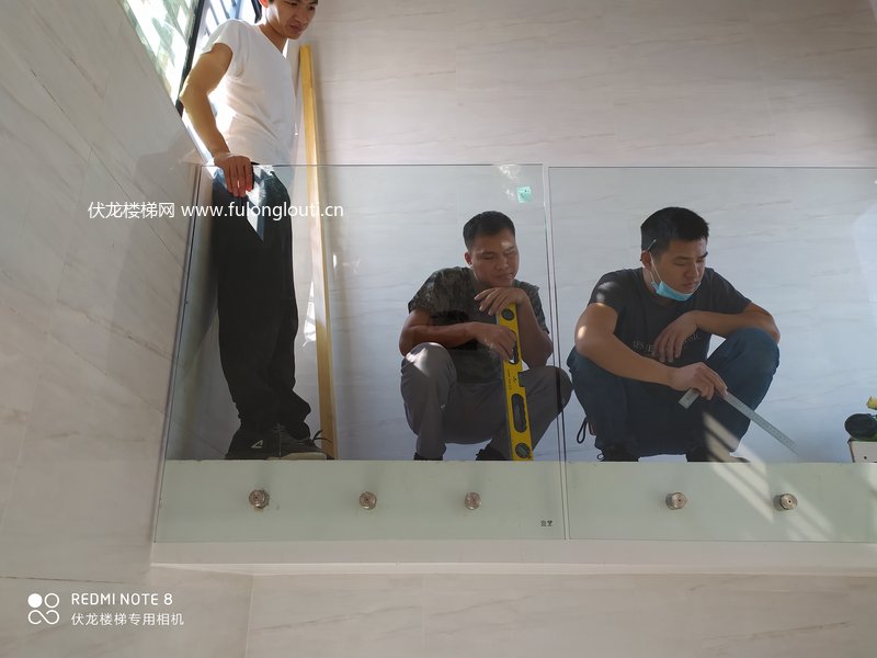 玻璃楼梯扶手款式效果参考 29